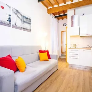 Sotto La Torre Pendente